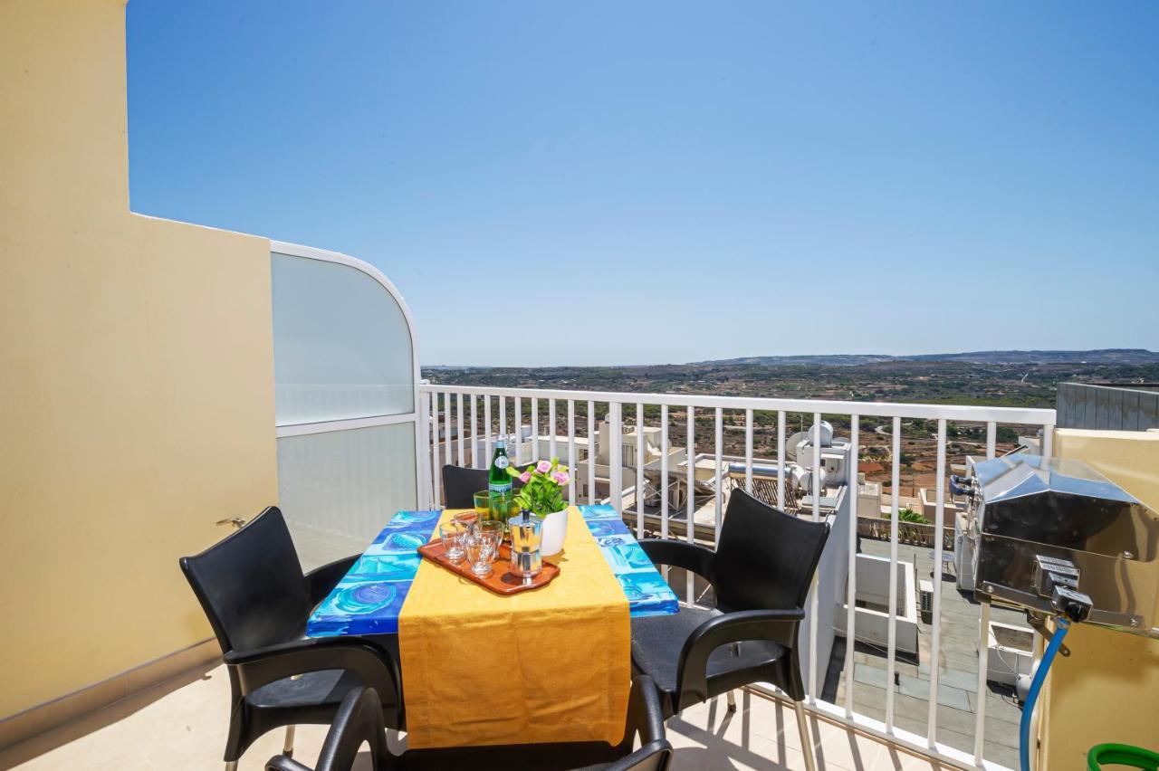 Summer Breeze Apartment With Panoramic Terrace - By Getawaysmalta Mellieħa Exterior foto