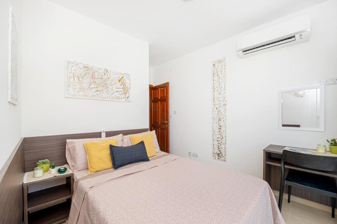 Summer Breeze Apartment With Panoramic Terrace - By Getawaysmalta Mellieħa Exterior foto
