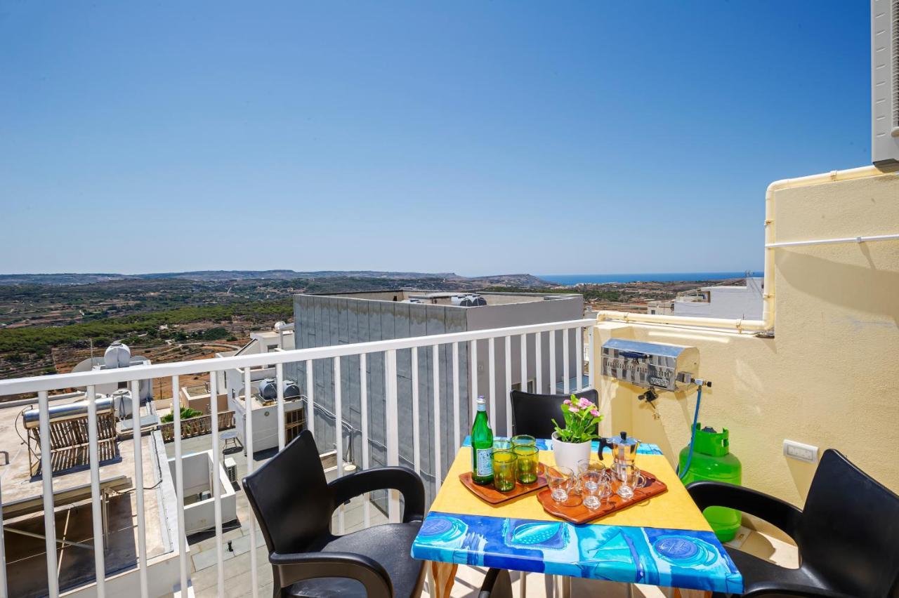 Summer Breeze Apartment With Panoramic Terrace - By Getawaysmalta Mellieħa Exterior foto