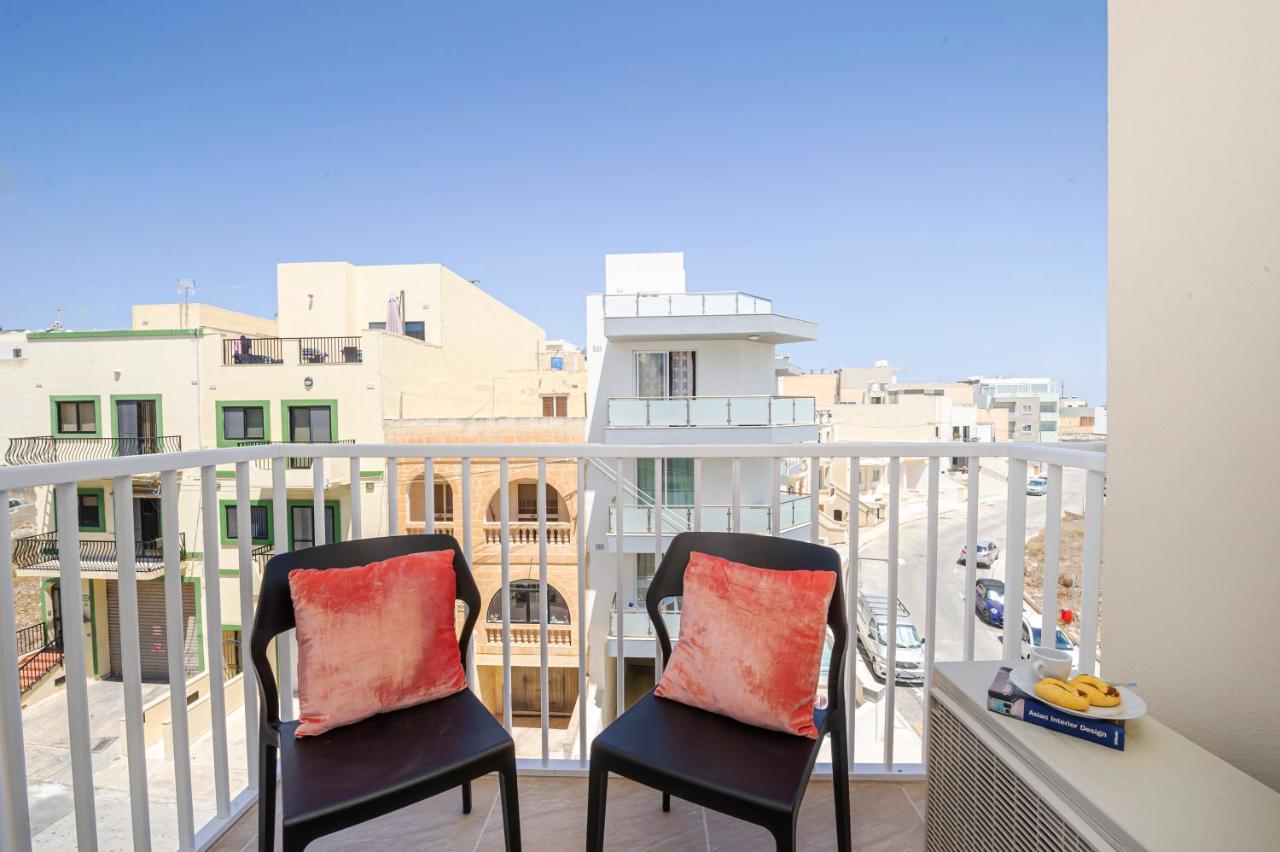 Summer Breeze Apartment With Panoramic Terrace - By Getawaysmalta Mellieħa Exterior foto