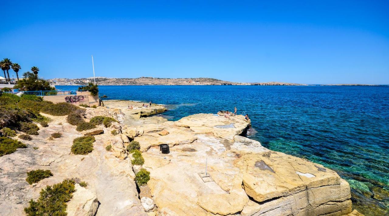 Summer Breeze Apartment With Panoramic Terrace - By Getawaysmalta Mellieħa Exterior foto